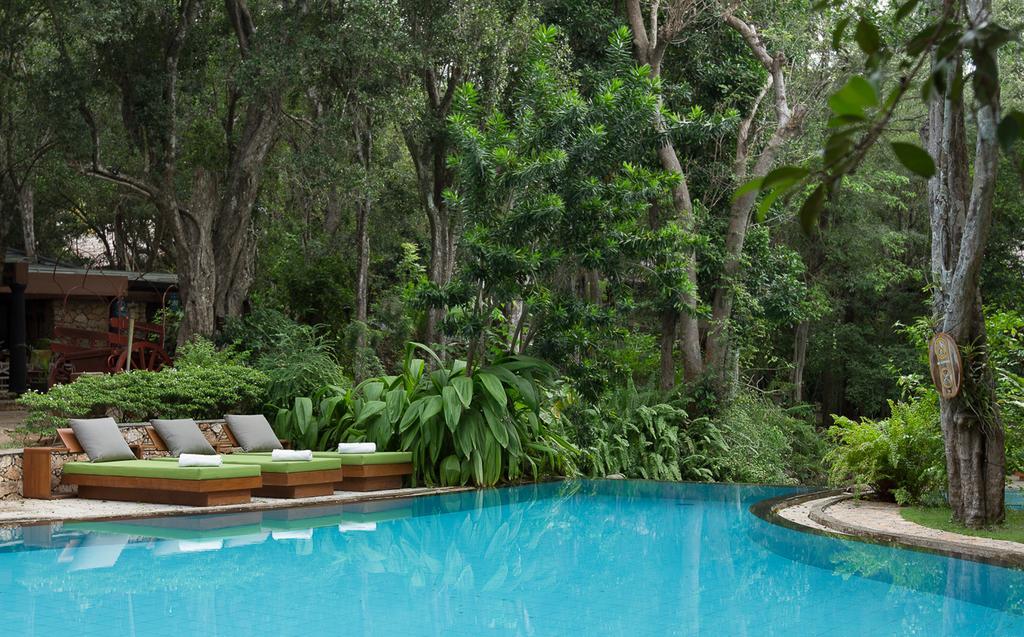 The Deer Park Hotel Giritale Esterno foto